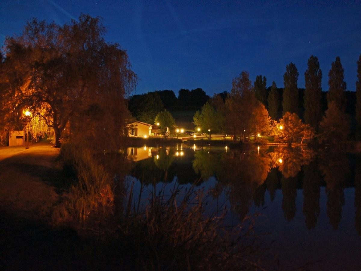 Le Domaine De L'Etang De Sandanet Issac Eksteriør billede