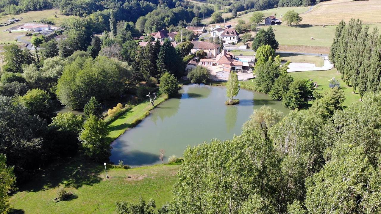 Le Domaine De L'Etang De Sandanet Bed and Breakfast Issac Eksteriør billede